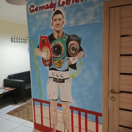 Makenty House Astana Pansiyon Dış mekan fotoğraf